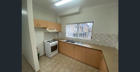 2 Bedroom Unit in Liverpool - Photo 2