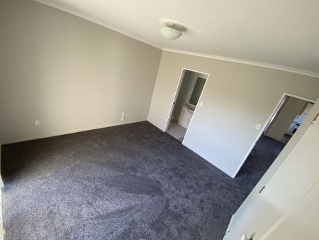 4 Bedroom house - Photo 2