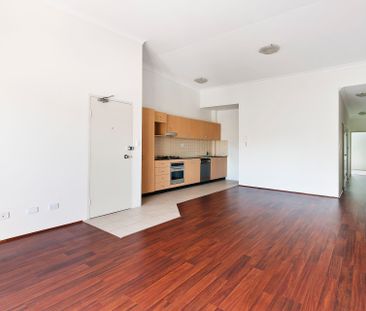 15/140 New Canterbury Road, - Photo 4