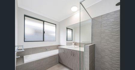 MODERN 4x2, OFFICE, THEATER WITH 5.6KV SOLAR + EASY-CARE LIVING IN FORRESTDALE - Photo 3