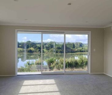 Brand New 3 Bedroom Home with Stunning Water Views - Photo 3
