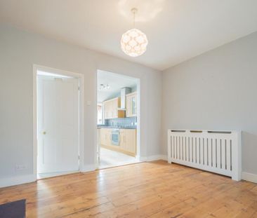 2 bedroom terraced house to rent - Photo 2