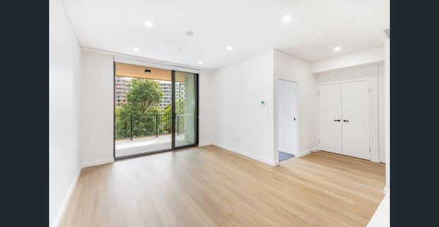 BRAND NEW ONE BEDROOM APARTMENTS IN A CENTRAL LOCATION - Photo 1