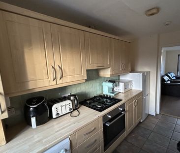 34 Fitzwilliam Square, Belfast, Belfast, BT7 1JH - Photo 1