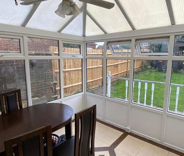 1 bedroom in a house share to rent - Photo 3