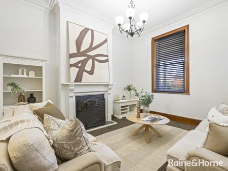 221 George Street, Bathurst, NSW 2795 - Photo 2