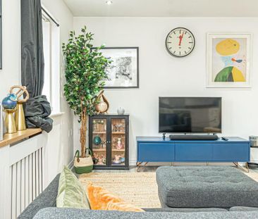 2 bedroom coach house to rent - Photo 3