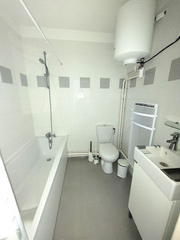 Location Appartement 1 pièce 27m² CALAIS 62100 - Photo 5