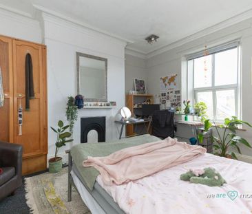 6 bedroom terraced house to rent - Photo 5