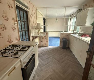 3 bedroom semi-detached house to rent - Photo 6