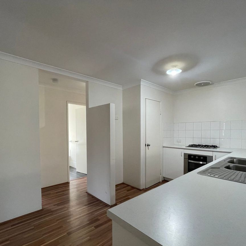 SIX MONTH LEASE ONLY. - Photo 1