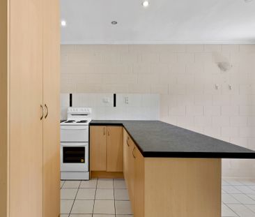 Perfect, quiet location, Close to all amenities - Photo 1