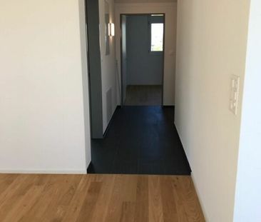 Moderne 3.5 Zimmer-Dachwohnung an Zentrumslage - Photo 5