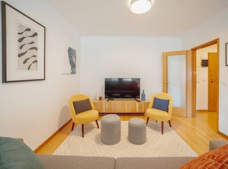 Rua de Oliveira Monteiro, Porto, Braga 4050-352 - Photo 5