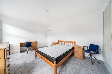 3 bedroom terraced house to rent - Photo 4