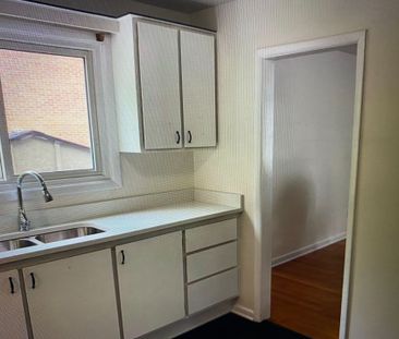 For Lease - 2687 CRESTHILL Street Unit# 1, Britannia Heights - Quee... - Photo 1