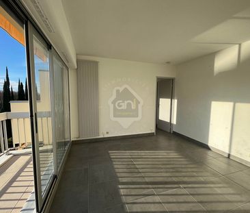 T2 - RES. ROCHEFLEURS, - Photo 5