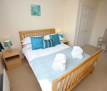 3 bedroom end of terrace house to rent - Photo 6