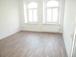 Jößnitzer Str. 141, Wohnung 2 ~~~ Einbauküche, Tageslichtbad mit Wanne und Dusche, Keller - Photo 1