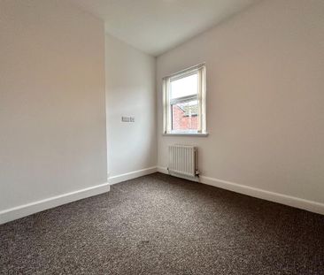 31 Imperial Drive, Belfast, BT6 8JH - Photo 4