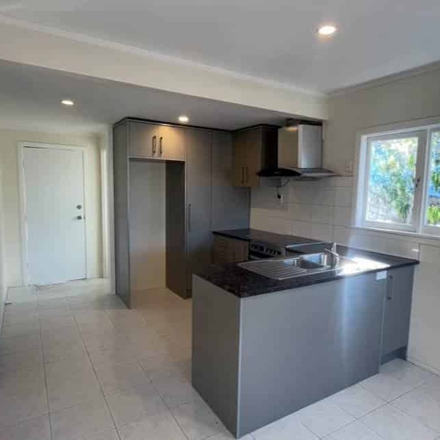 Spacious Family Home - Photo 1