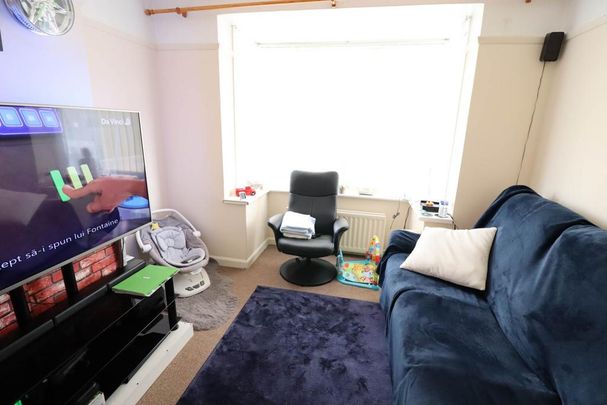 3 bedroom semi-detached house to rent - Photo 1