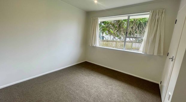 Sunny & Private | Celtic Crescent! - Photo 1