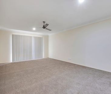 38 Whitehaven Drive, Blacks Beach - Photo 2