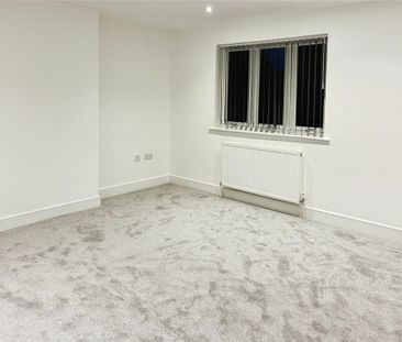 4 bedroom terraced house to rent - Photo 4