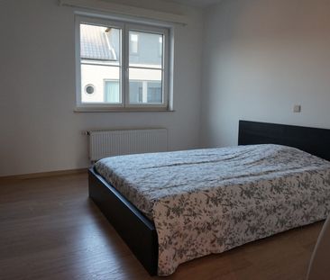 Ruim appartement met 3 slaapkamers te huur in Sint-Amands - Photo 2