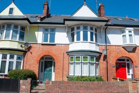 2 bedroom flat to rent - Photo 5