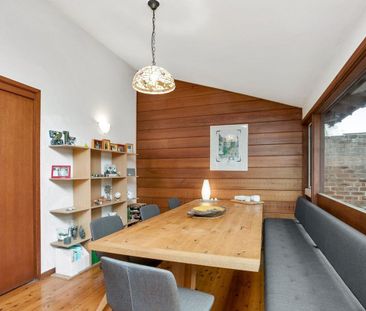 FAMILY HOME WITH PANORAMIC VIEWS - Photo 3