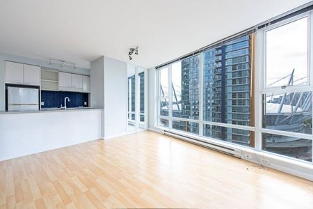 1908-131 Regiment Sq Vancouver BC Vancouver BC Canada - V6B 1X6 - Photo 2