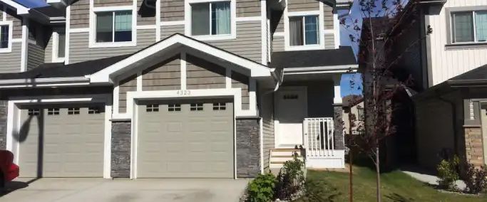 1450 SQFT 3-bedroom Duplex in South Edmonton! | 4323 Annett Common SW, Edmonton - Photo 1