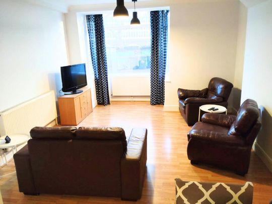 2 bedroom apartment to rent - Photo 1