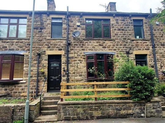 Nowells Yard, Dewsbury, WF13 - Photo 1