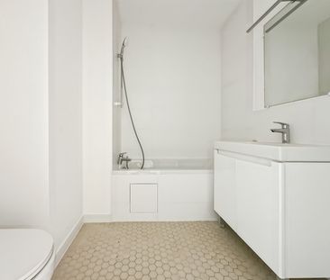 Appartement T4 Paris 15 à louer - Photo 2