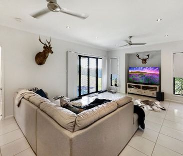 2 Kona Court, Burdell. - Photo 4