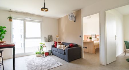 ST 20-22 RUE + - Photo 2