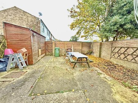 4 bedroom house share to rent - Photo 5