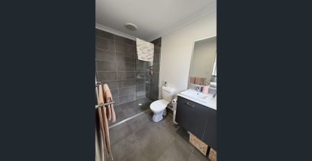 MODERN TOWN HOUSES AVAILABLE 14/02/2026 - Photo 2