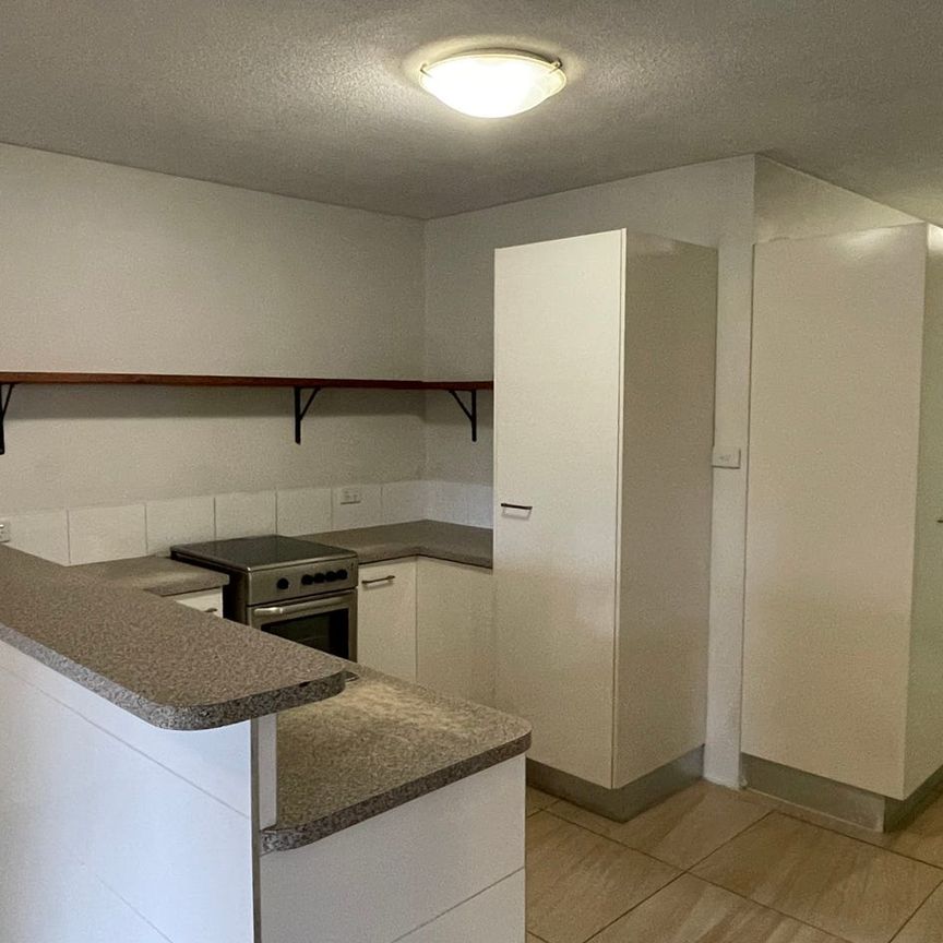 Spacious 2 Bedroom unit located only 100m from the stunning Maroochy River - Photo 1