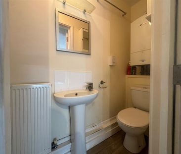 Brighton Road, Horsham RH13, London - Photo 4