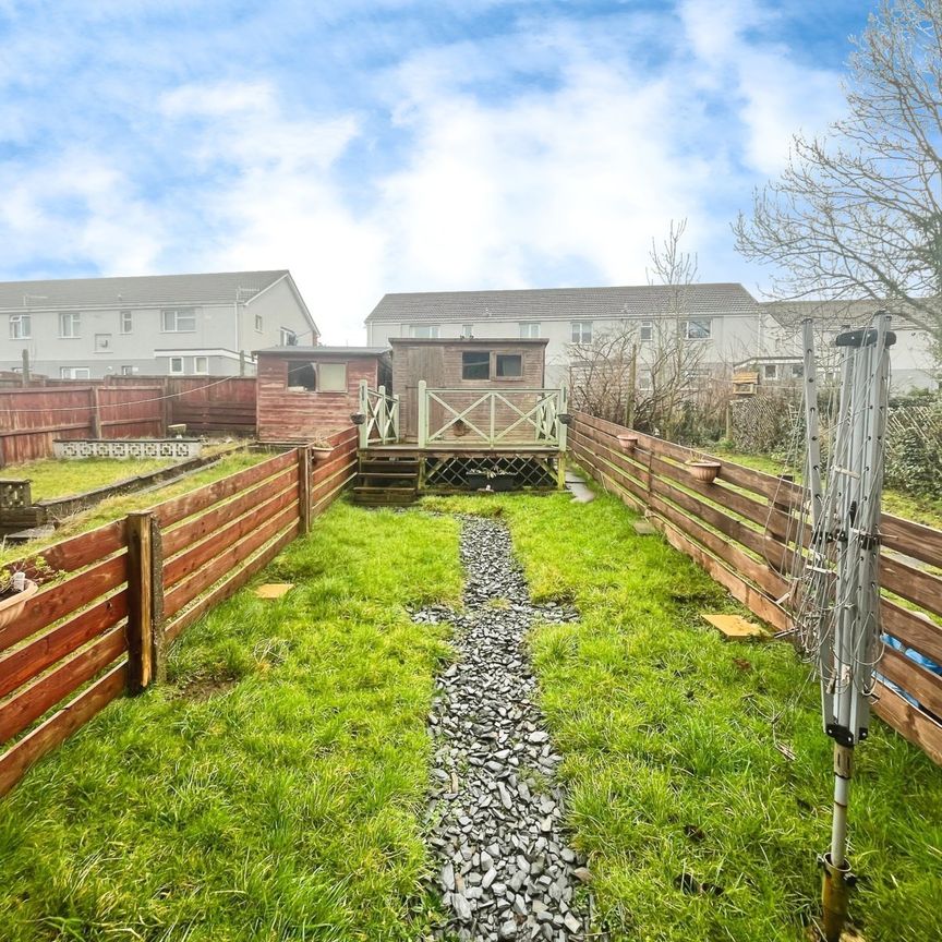 Blodwen Road, New Inn, PONTYPOOL - Photo 1