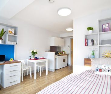 1 bedroom private hall to rent - Photo 2