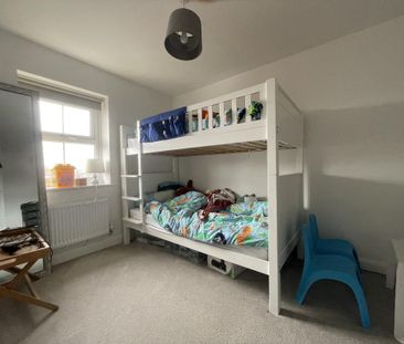 3 bedroom terraced house to rent - Photo 3