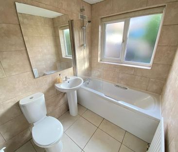 3 Bed Semi-Detached House, Old Walsall Road, B42 - Photo 5