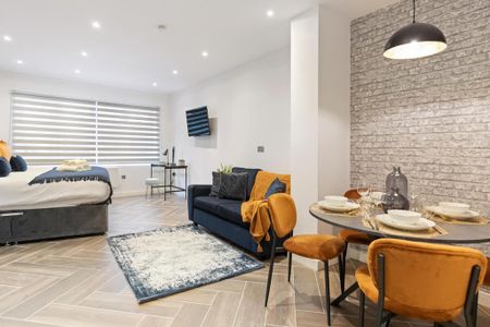 1 bedroom serviced apartment to rent - Photo 3