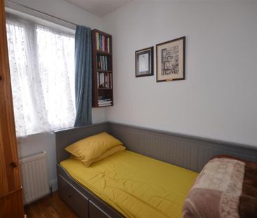 4 bedroom house to rent - Photo 3