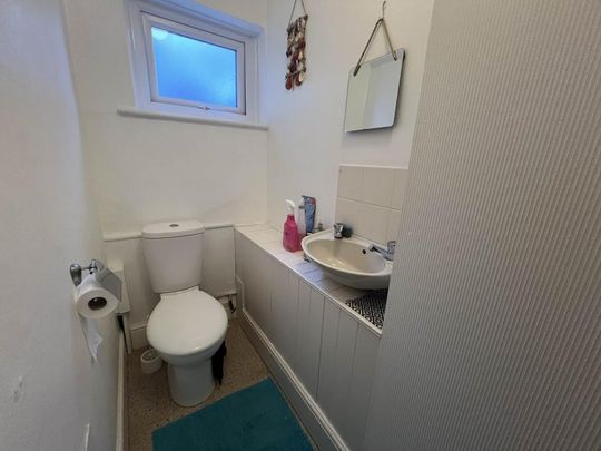 2 bedroom maisonette to rent - Photo 1